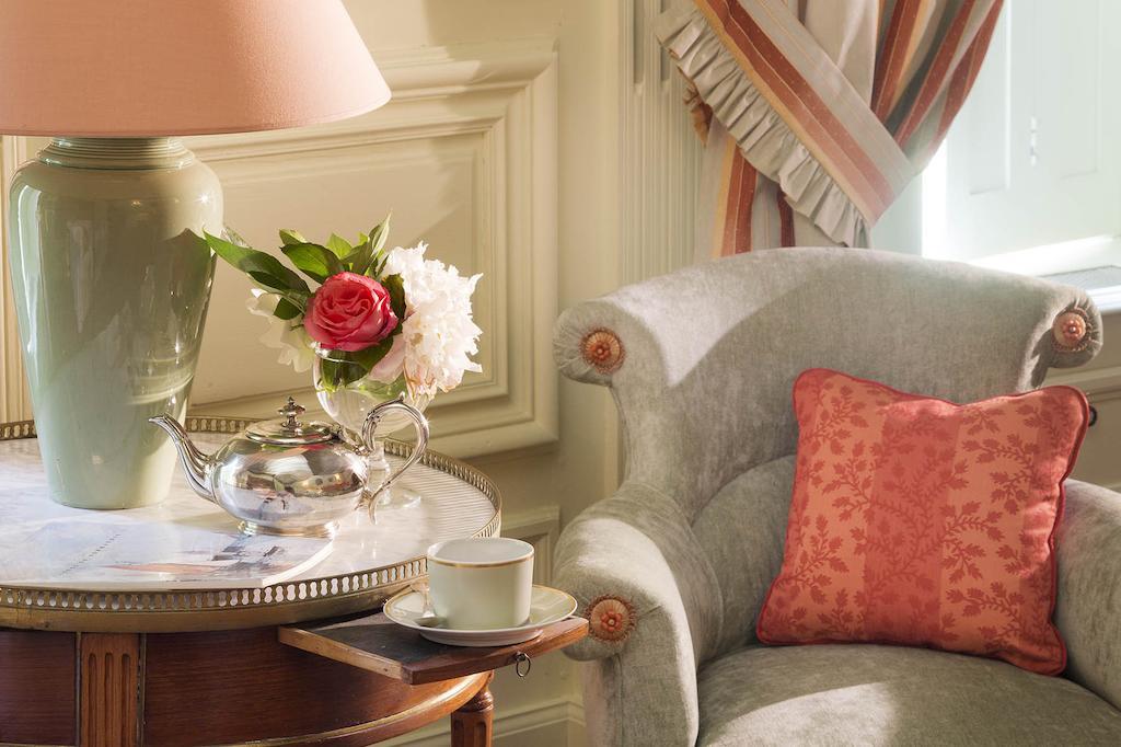 Chateau De Beneauville Bed and Breakfast Petiville  Kamer foto