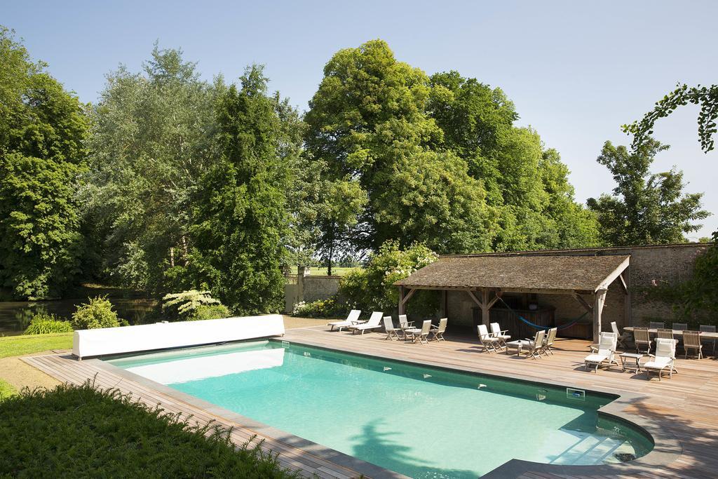 Chateau De Beneauville Bed and Breakfast Petiville  Buitenkant foto